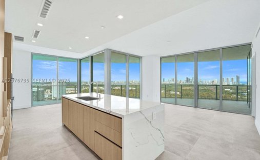 Appartement à North Miami Beach, Floride, États-Unis 1