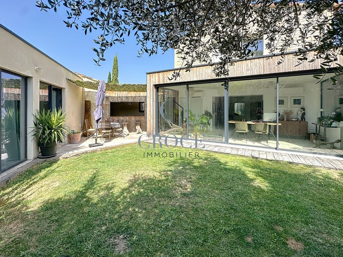 Casa en Uzès, Occitania, Francia 3 - 18077966