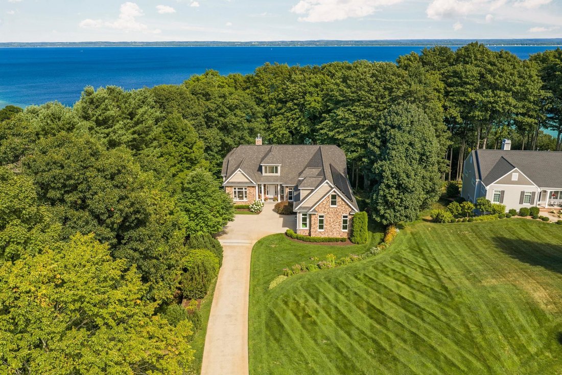 Casa a Traverse City, Michigan, Stati Uniti 1 - 18477709