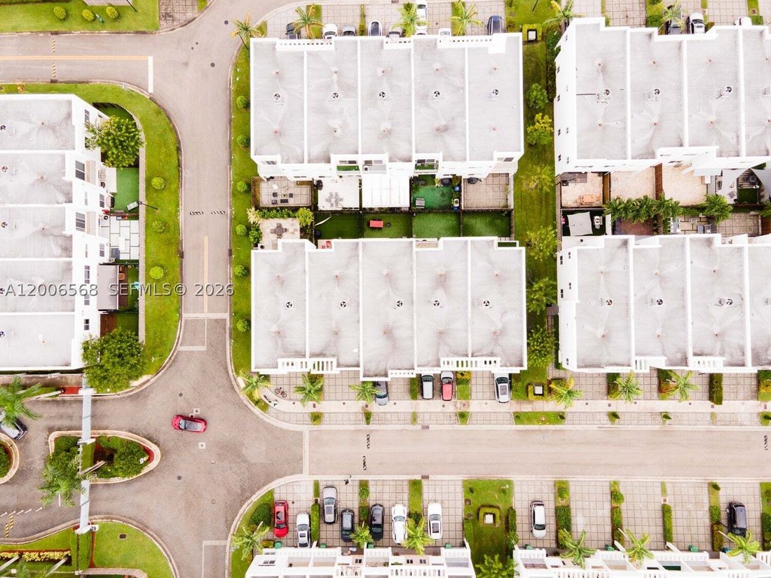 Townhouse en Doral, Florida, Estados Unidos 4 - 17752073