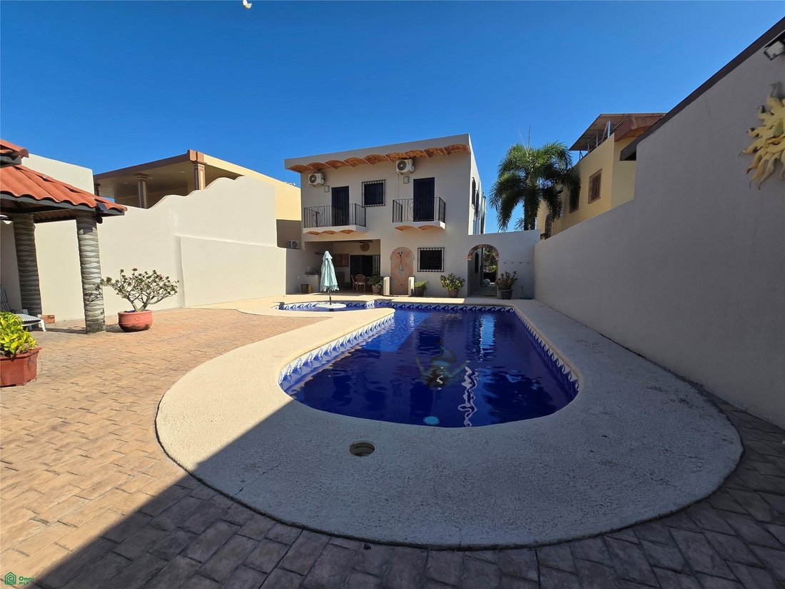 Casa en Rincón de Guayabitos, Nayarit, México 3 - 18168543