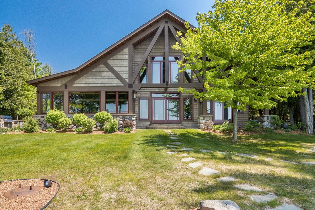 Haus in Central Lake, Michigan, Vereinigte Staaten 1 - 18718478