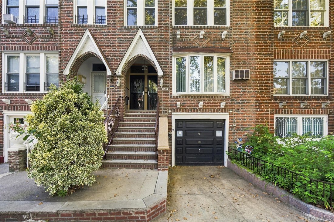 House in New York, New York, United States 1 - 18717999
