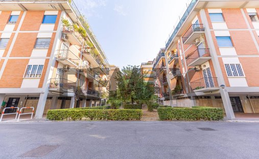 Appartement à Appio Claudio, Rome, Italie 1