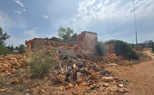 Land in Porches, Algarve, Portugal 1