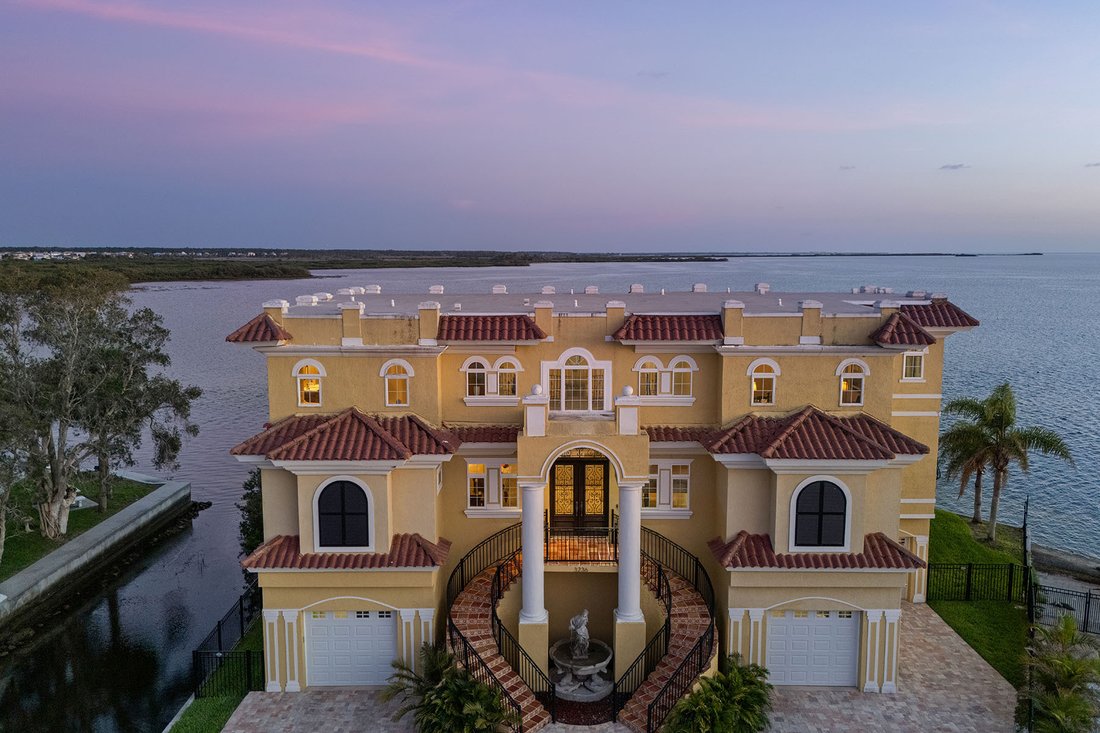Maison à Spring Hill, Floride, États-Unis 1 - 18716883