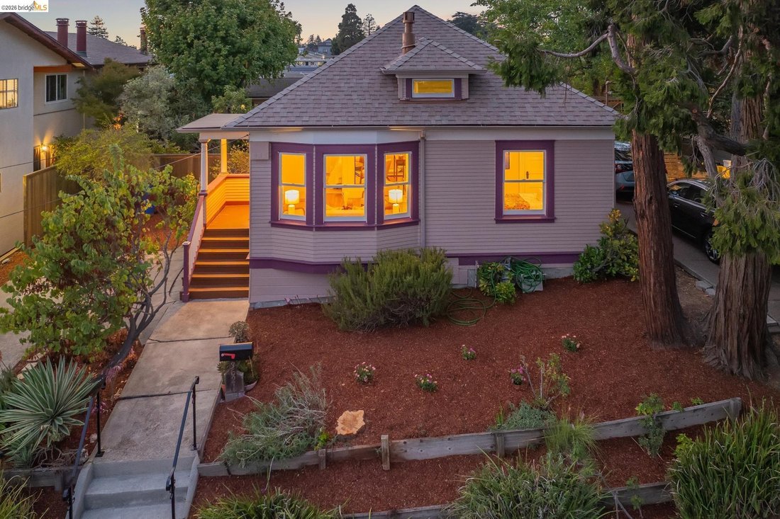 House in Oakland, California, United States 1 - 18716564