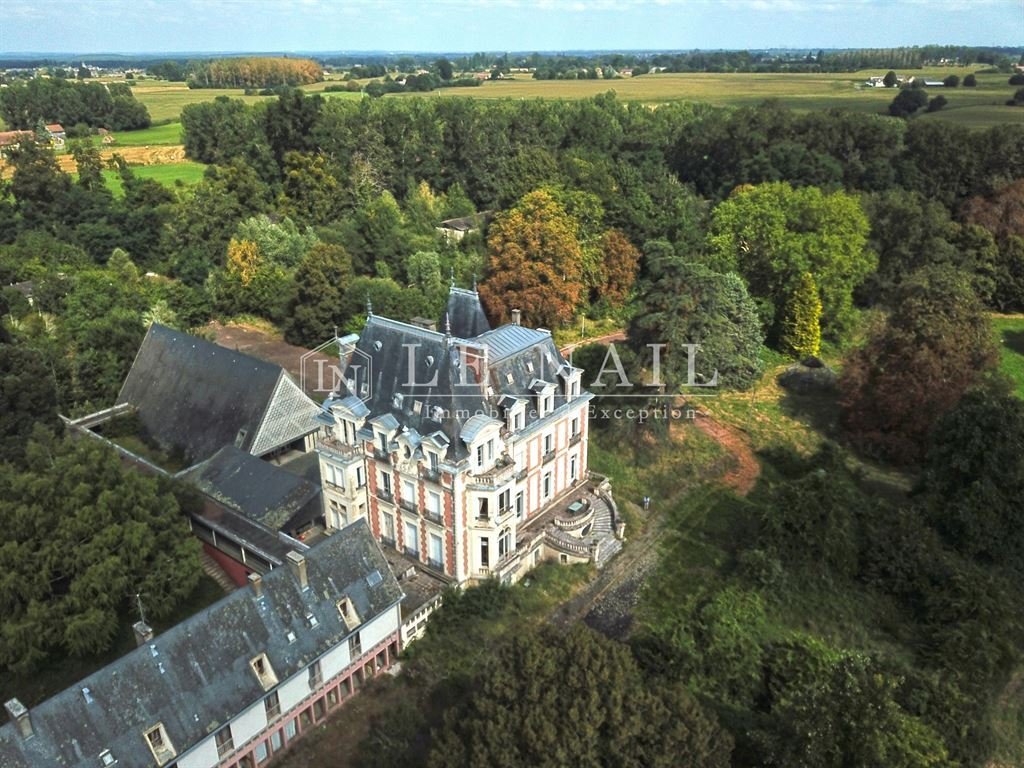 Castle in Université-Ribay-Ardriers, Le Mans, France 1 - 11620792