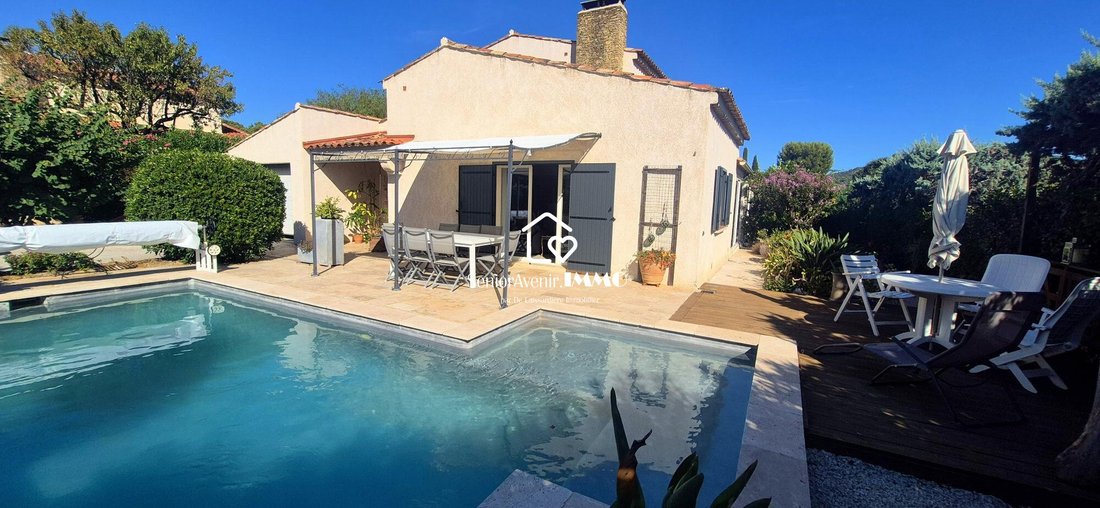 Villa in Six-Fours-les-Plages, Provence-Alpes-Côte d'Azur, France 3 - 18465312