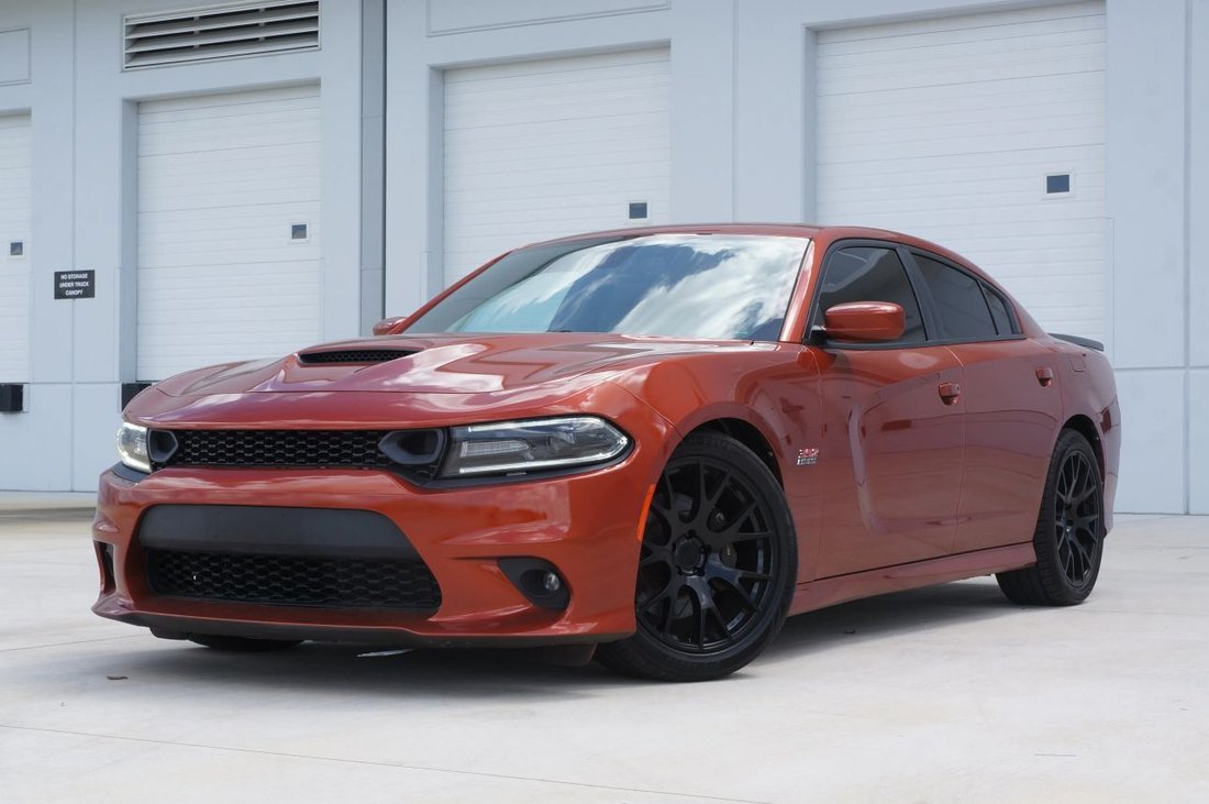 Sedan in Opa Locka, FL, United States 4 - 18717489