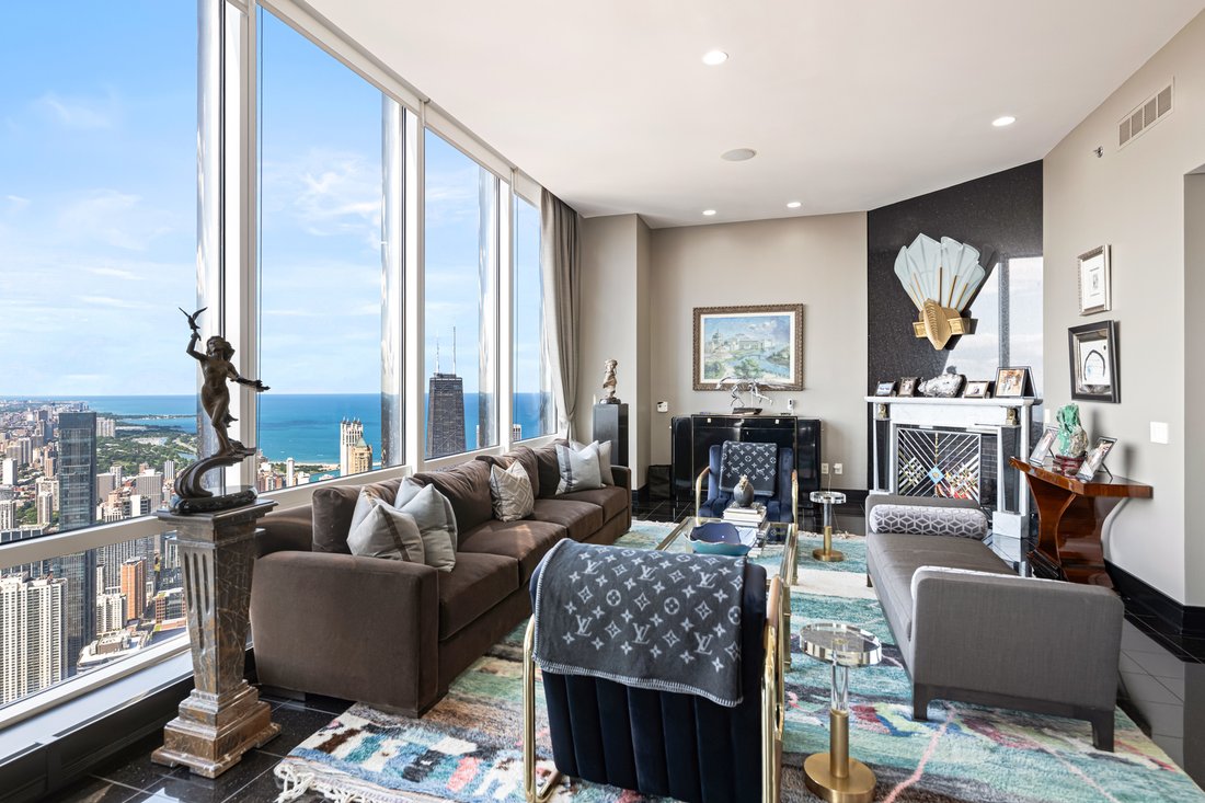 Condo in Chicago, Illinois, United States 2 - 18716308