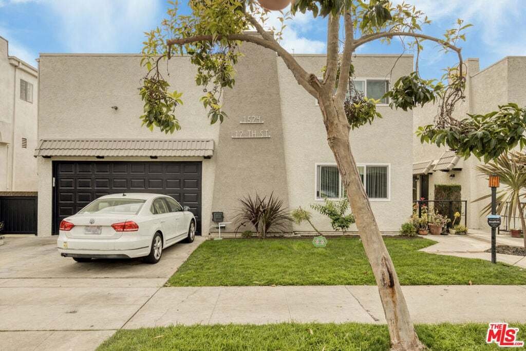 Santa Monica, California, United States 3 - 18718947