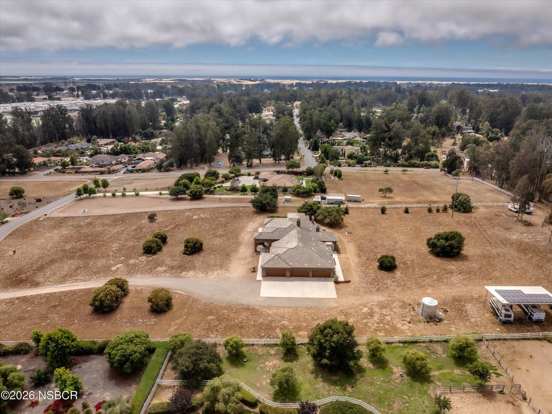 House in Arroyo Grande, California, United States 2 - 18718015