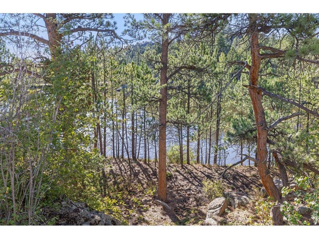 Red Feather Lakes, Colorado, United States 5 - 18718760