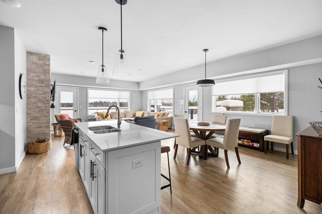 Condo in Garfield Township, Michigan, United States 4 - 18718485