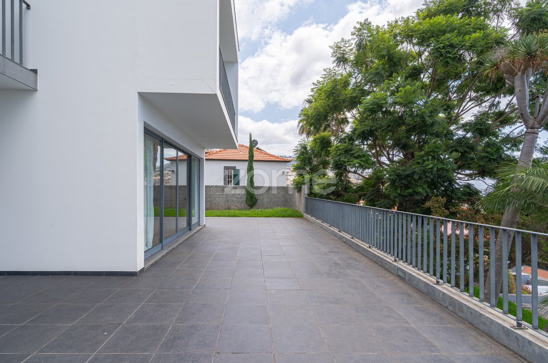 Haus in Santa Luzia, Autonome Region Madeira, Portugal 1 - 18719845