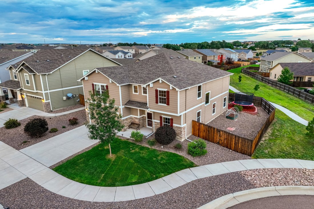 Casa en Colorado Springs, Colorado, Estados Unidos 2 - 18716595