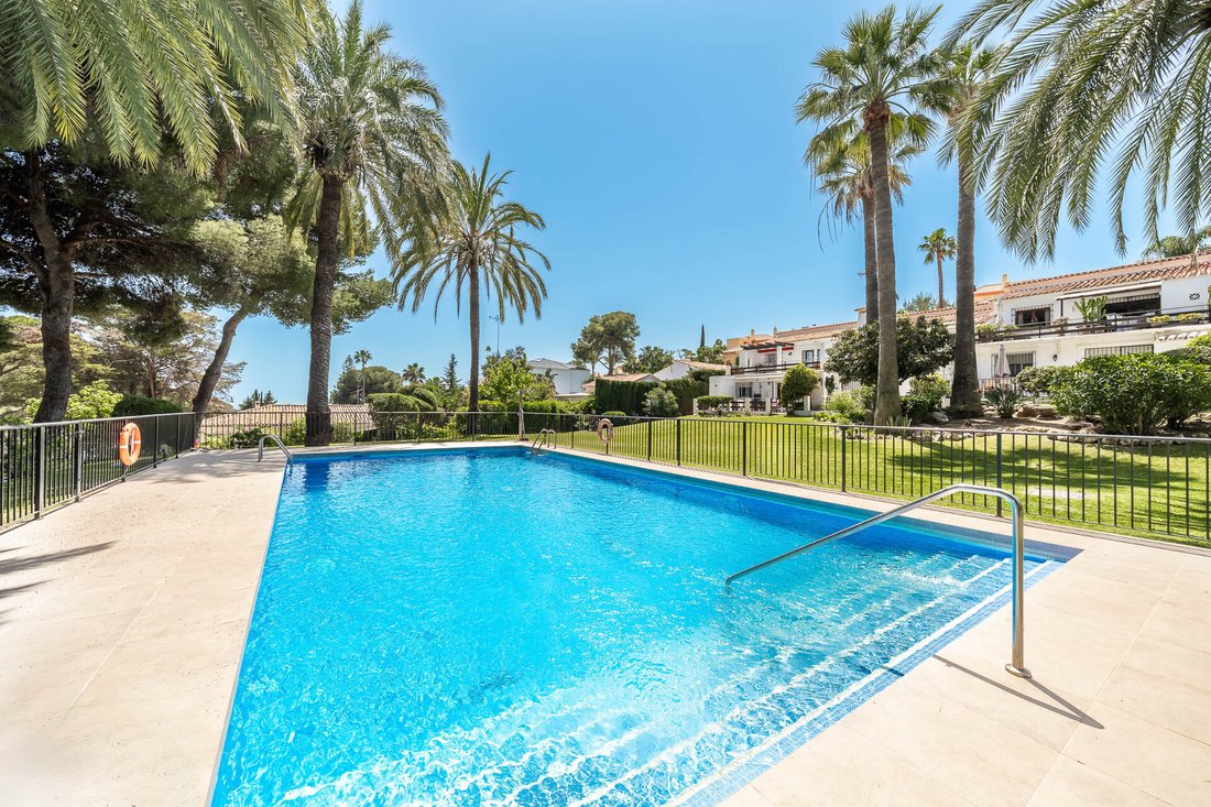 Appartamento a Nueva Andalucía, Marbella, Spagna 1 - 18718340