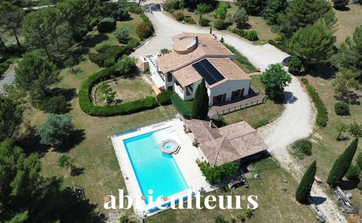 Haus in Lambesc, Provence-Alpes-Côte d'Azur, Frankreich 1