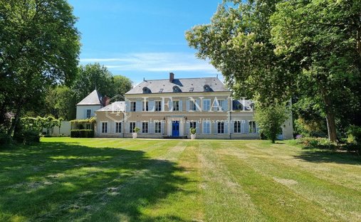Castillo en Centre Ville, Vierzon, Francia 1