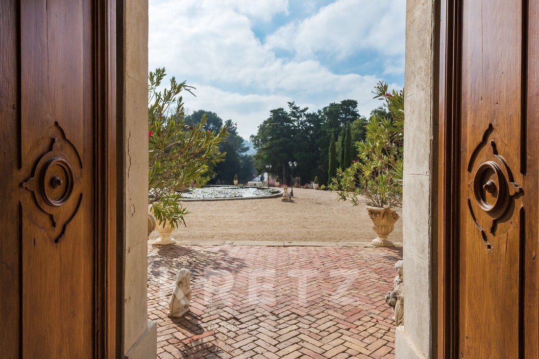 House in Maussane-les-Alpilles, Provence-Alpes-Côte d'Azur, France 4 - 18717359