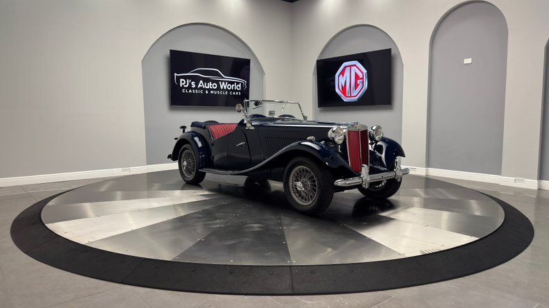 Body Off Restoration Incredible Color Combination Right Hand Drive! in Clearwater, United States 5 - 14061556
