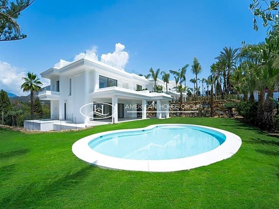 Villa en Marbella, Andalucía, España 1 - 12981407