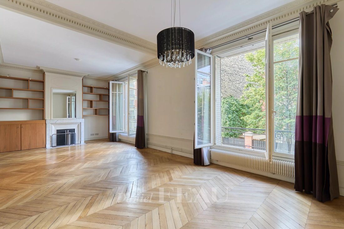 Apartment in La Plaine des Sablons, Neuilly-sur-Seine, France 3 - 17976468