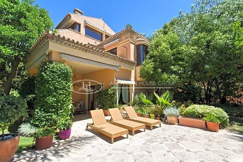 Villa in Marbella, Andalusia, Spain 2 - 11737174