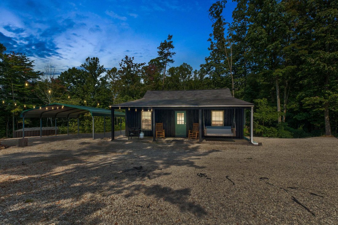 Casa a Irvine, Kentucky, Stati Uniti 1 - 18717919