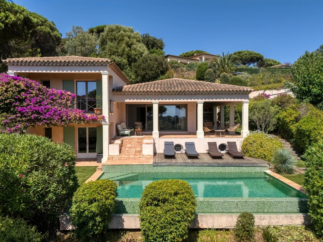 Villa in La Croix-Valmer, Provence-Alpes-Côte d'Azur, France 2 - 18717113