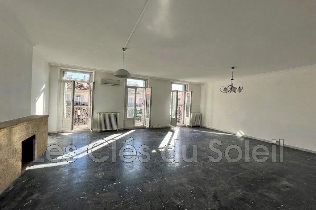 Apartment in Aguillon, Toulon, France 2 - 18716831