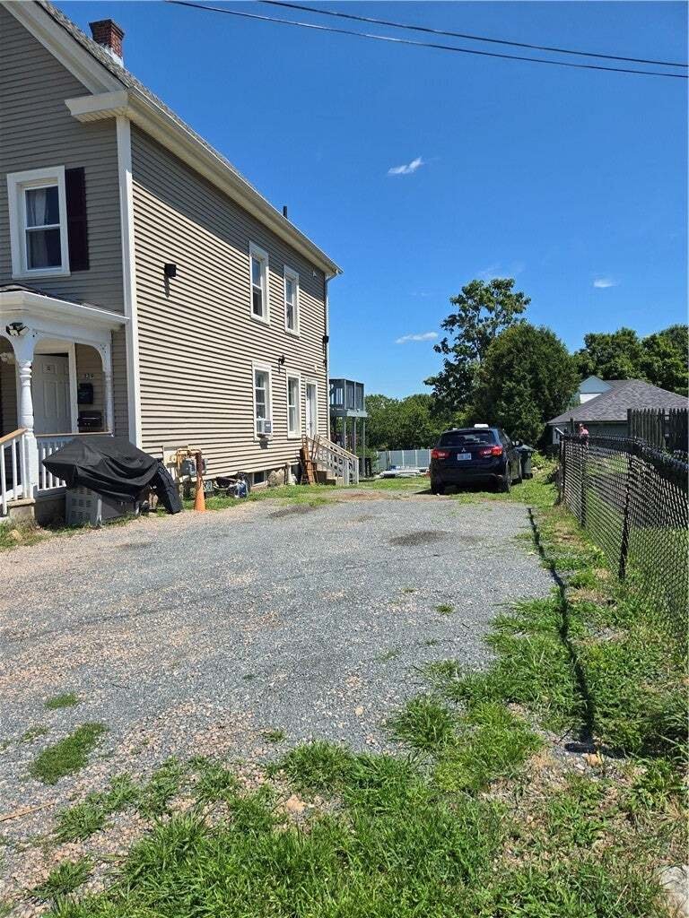 Westerly, Rhode Island, United States 3 - 18718355