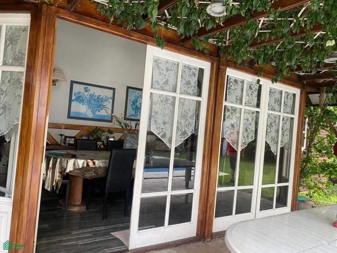 Casa in Banfield, Provincia di Buenos Aires, Argentina 4 - 18222098