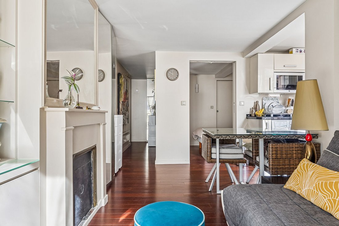 Apartment in Invalides, Paris 7e Arrondissement, Paris 4 - 18717090