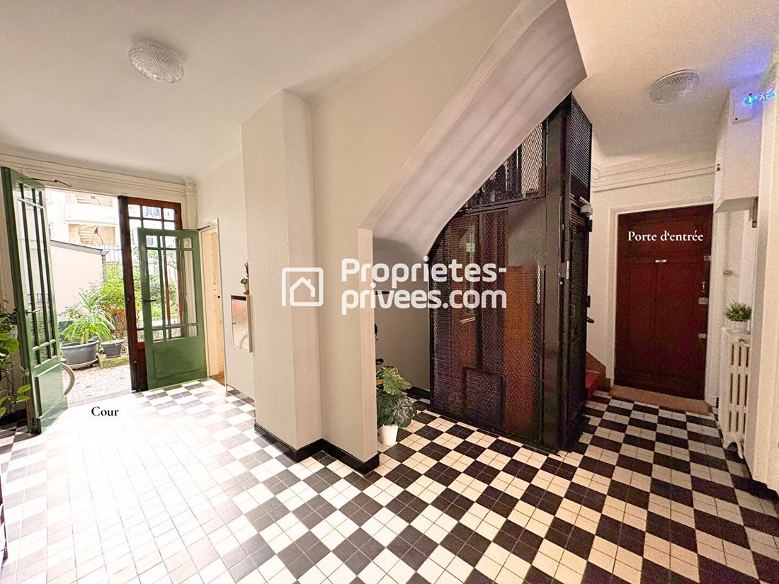 Apartment in Saint Lambert, Paris 15e Arrondissement, Paris 3 - 18717583