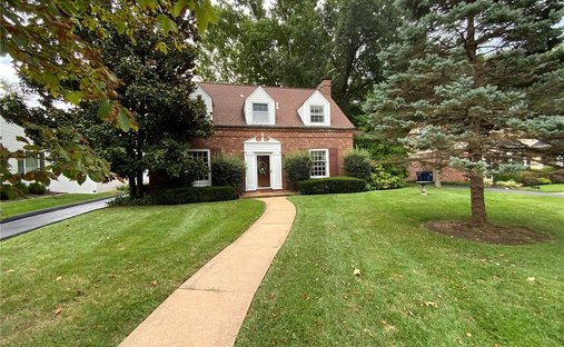 House in Kirkwood, Missouri, United States 1