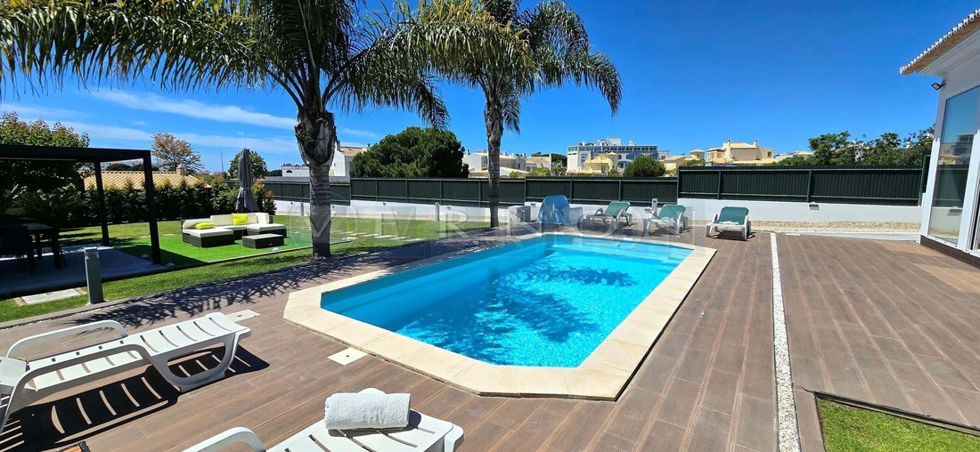 Villa in Olhos de Agua, Algarve, Portugal 4 - 17967843