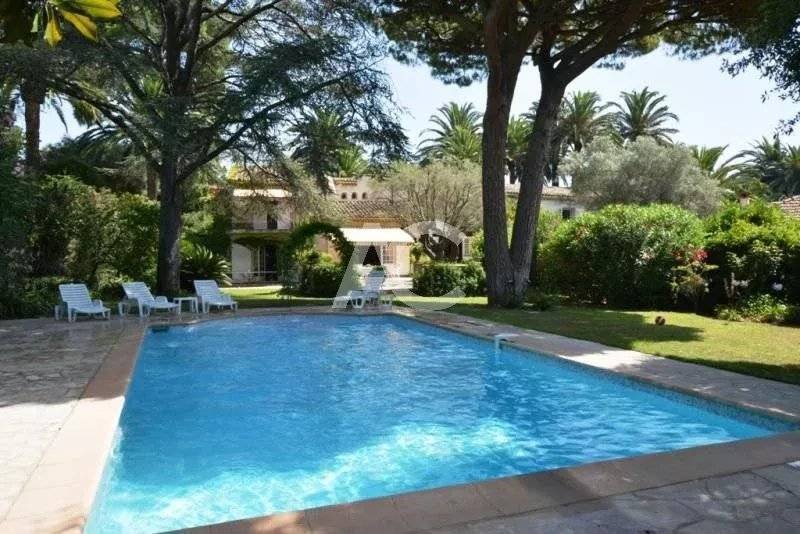 Villa à Vieille Ville, Antibes, France 1 - 15817287