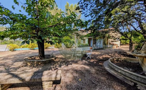 House in Belcodene, Provence-Alpes-Côte d'Azur, France 1