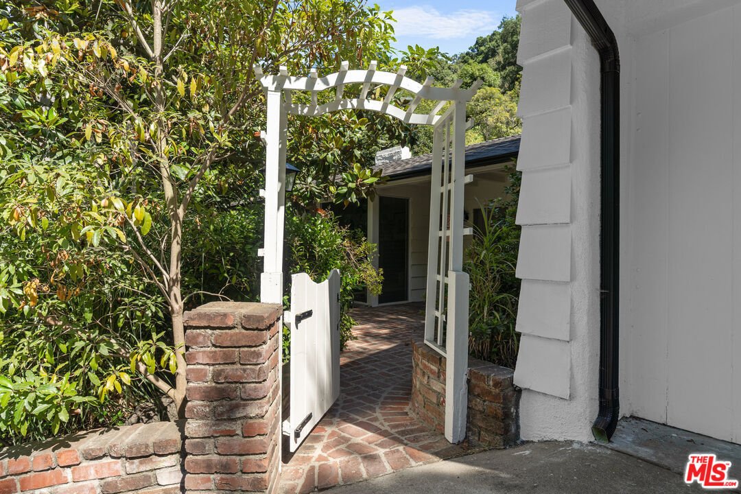 House in Los Angeles, California, United States 4 - 18717494
