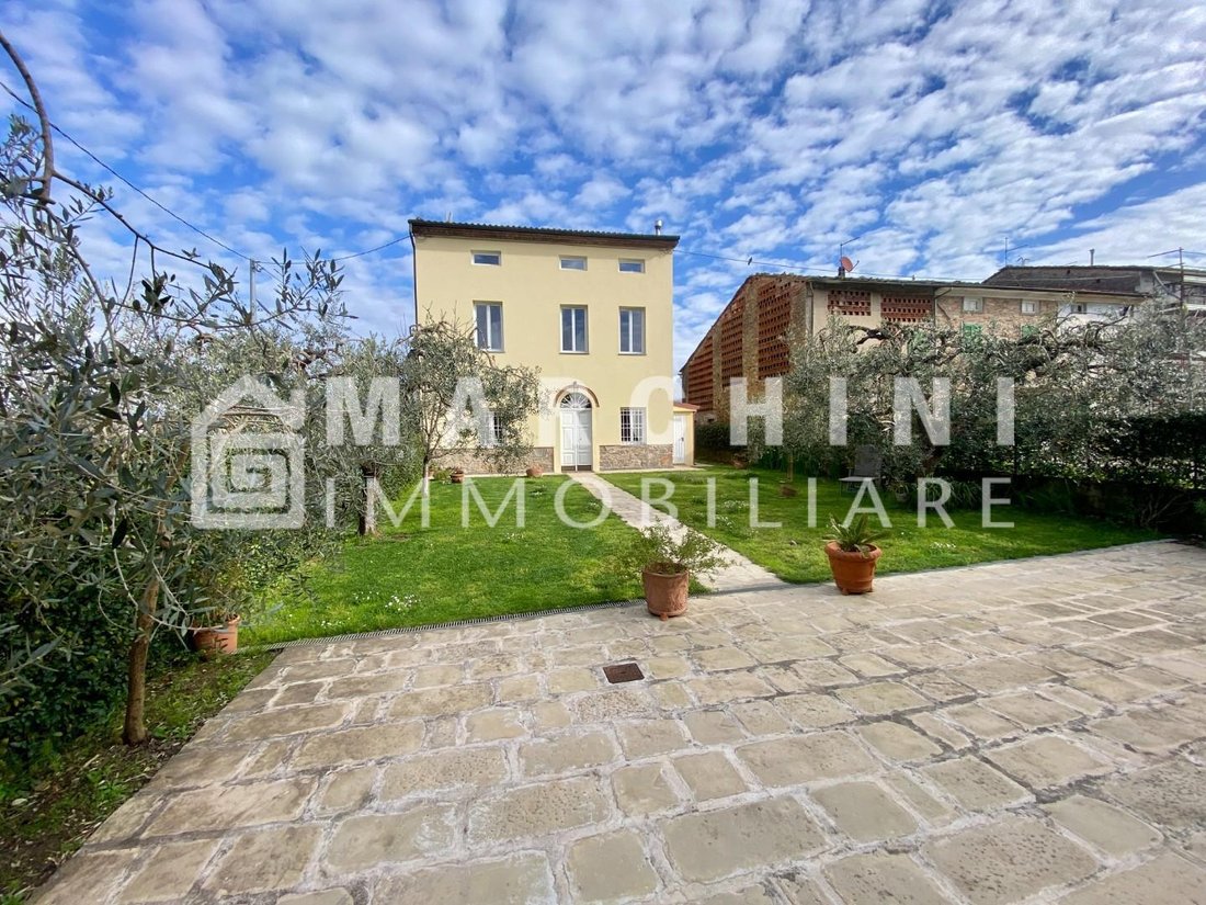 Villa in San Concordio, Lucca, Italy 2 - 18719041