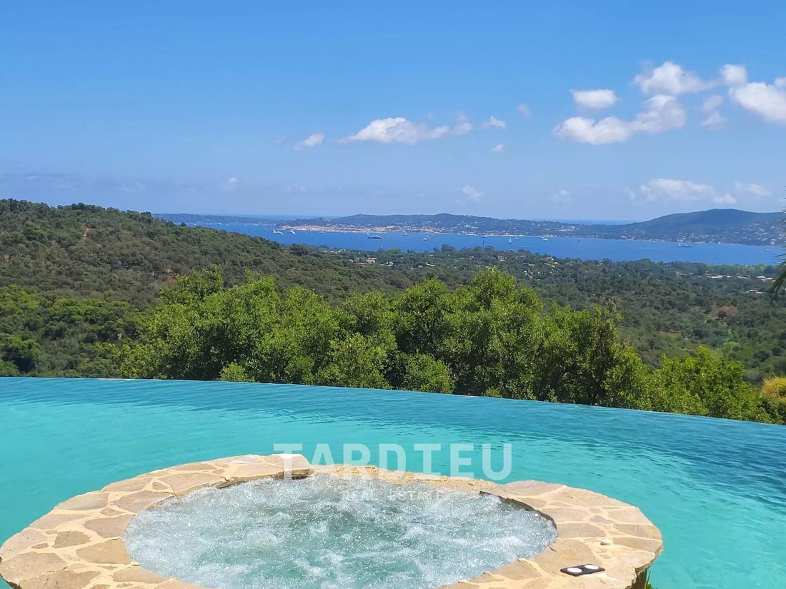 Villa a Grimaud, Provenza-Alpi-Costa Azzurra, Francia 2 - 18716801