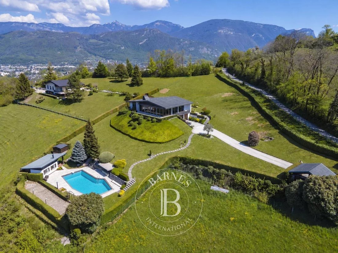 Villa in Chambery, Auvergne-Rhône-Alpes, France 1 - 18717164