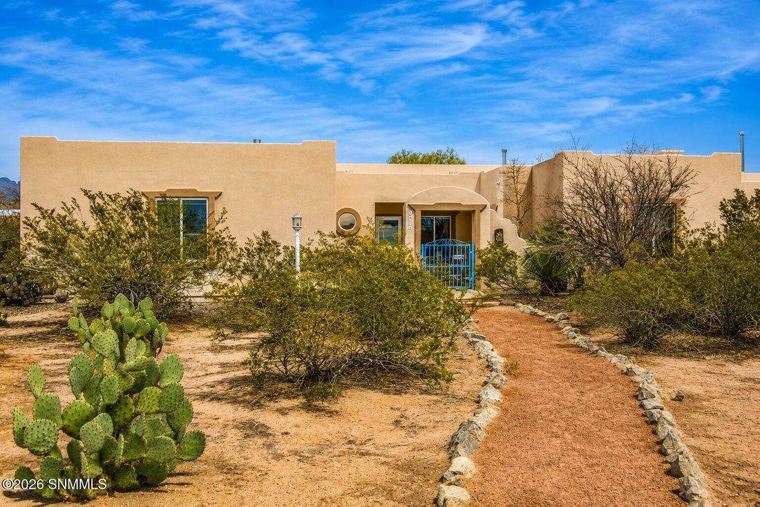 House in Las Cruces, New Mexico, United States 1 - 17237638