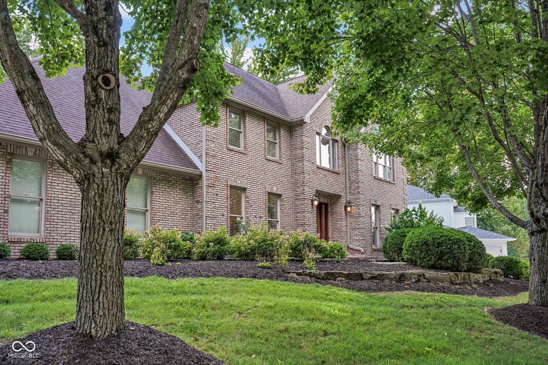 Haus in Columbus, Indiana, Vereinigte Staaten 1 - 18718205