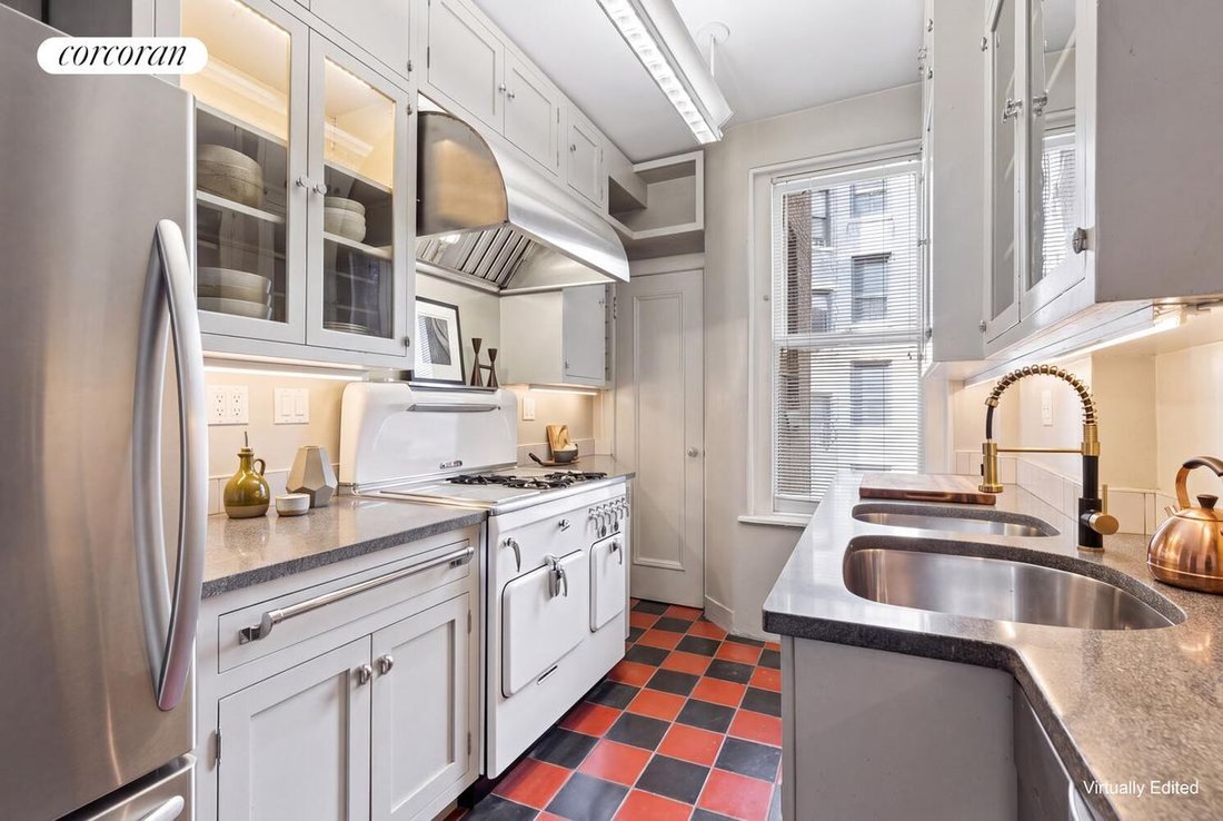 Co Op in New York, New York, United States 4 - 18716415