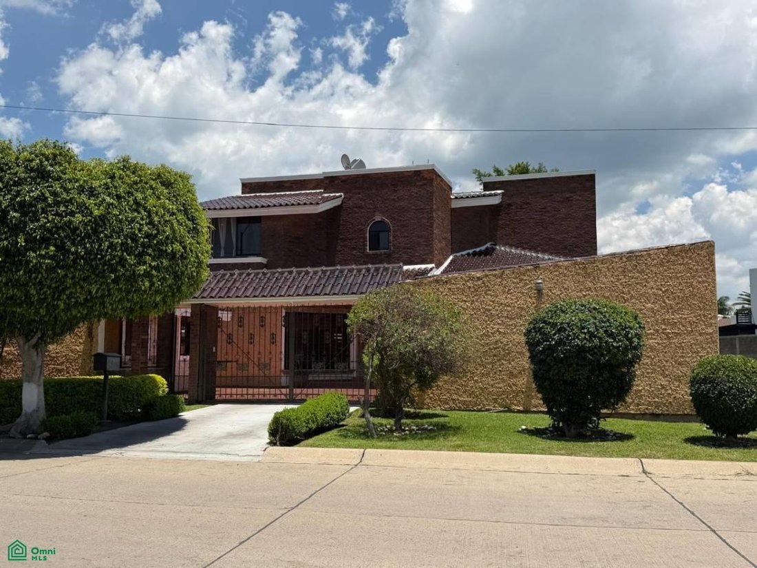 Casa en El Molino Residencial, Guanajuato, México 1 - 18670693