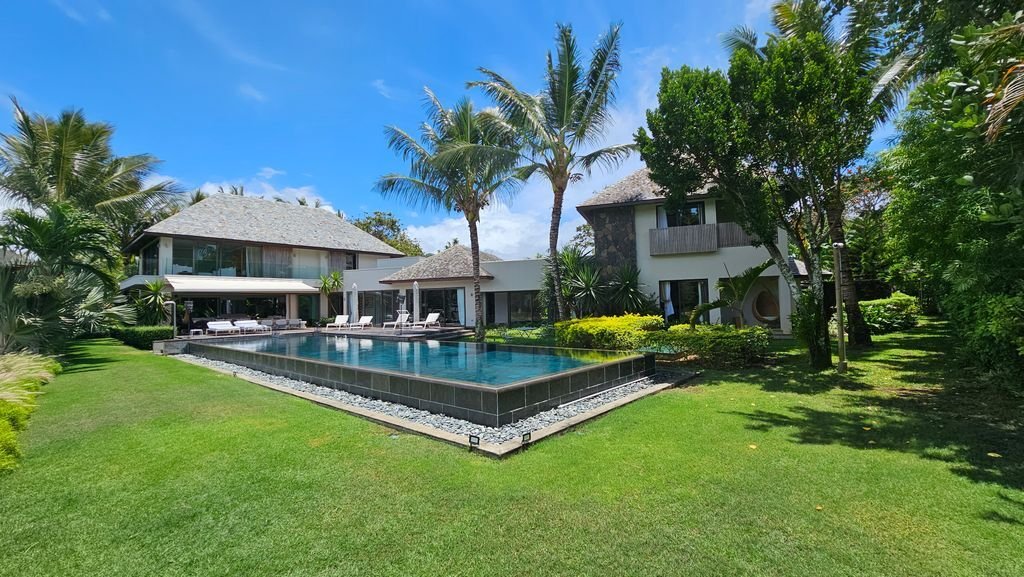 Villa in La Place Belgath, Flacq District, Mauritius 1 - 18716751