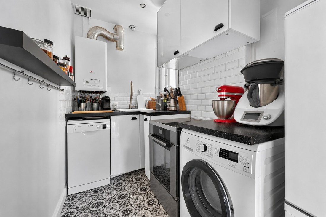 Apartment in La Chapelle-Marx Dormoy, Paris 18e Arrondissement, Paris 5 - 18717598